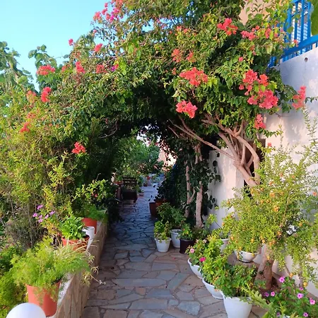 Mourayio Apartment *