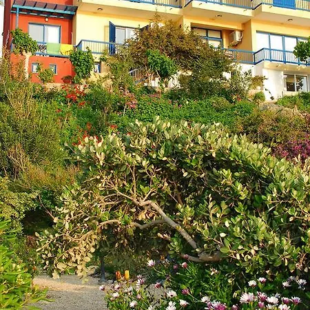Mourayio Apartment *