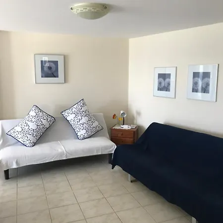 Apartment Mourayio *